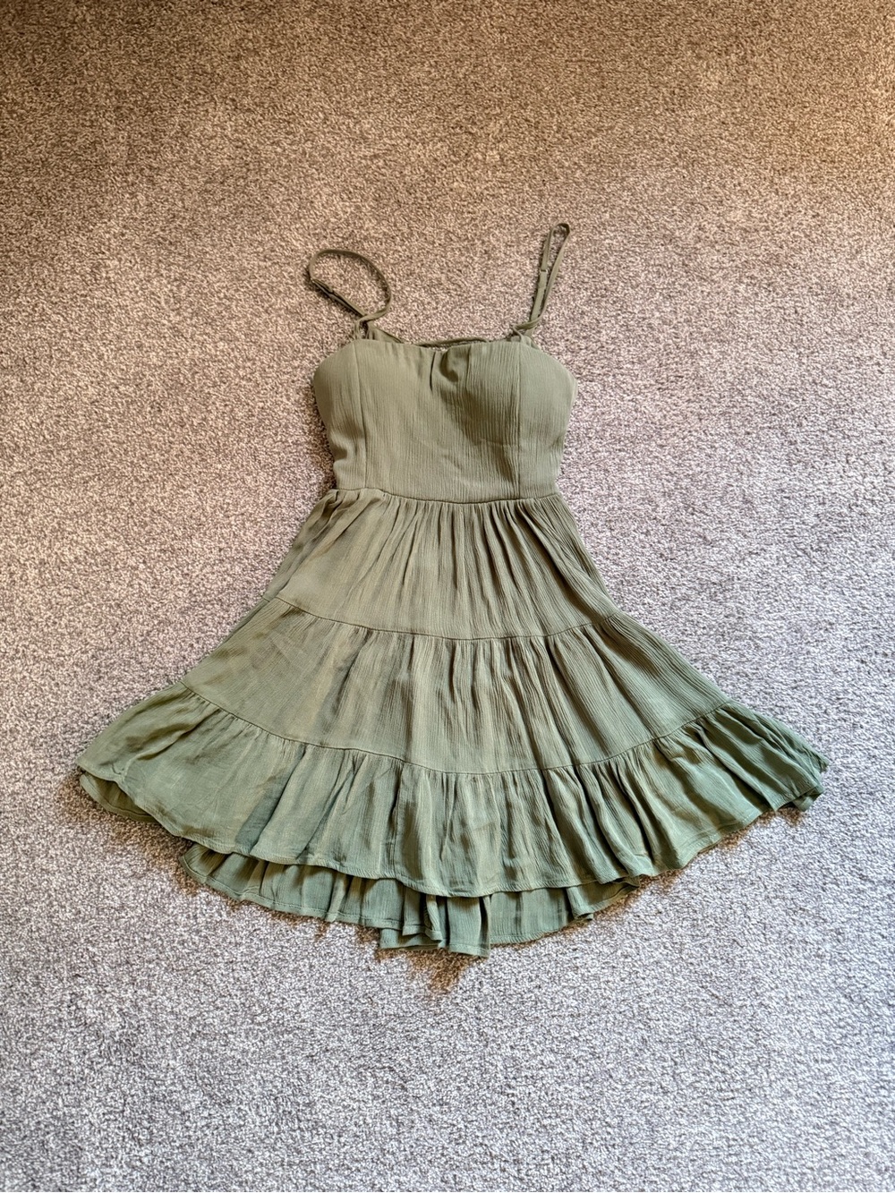 Urban Heritage Sage Green Tiered Midi Dress – Size S – NWT